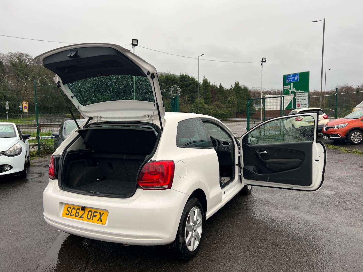 Used Volkswagen Polo 2013 for sale - 76948529: Photo 19