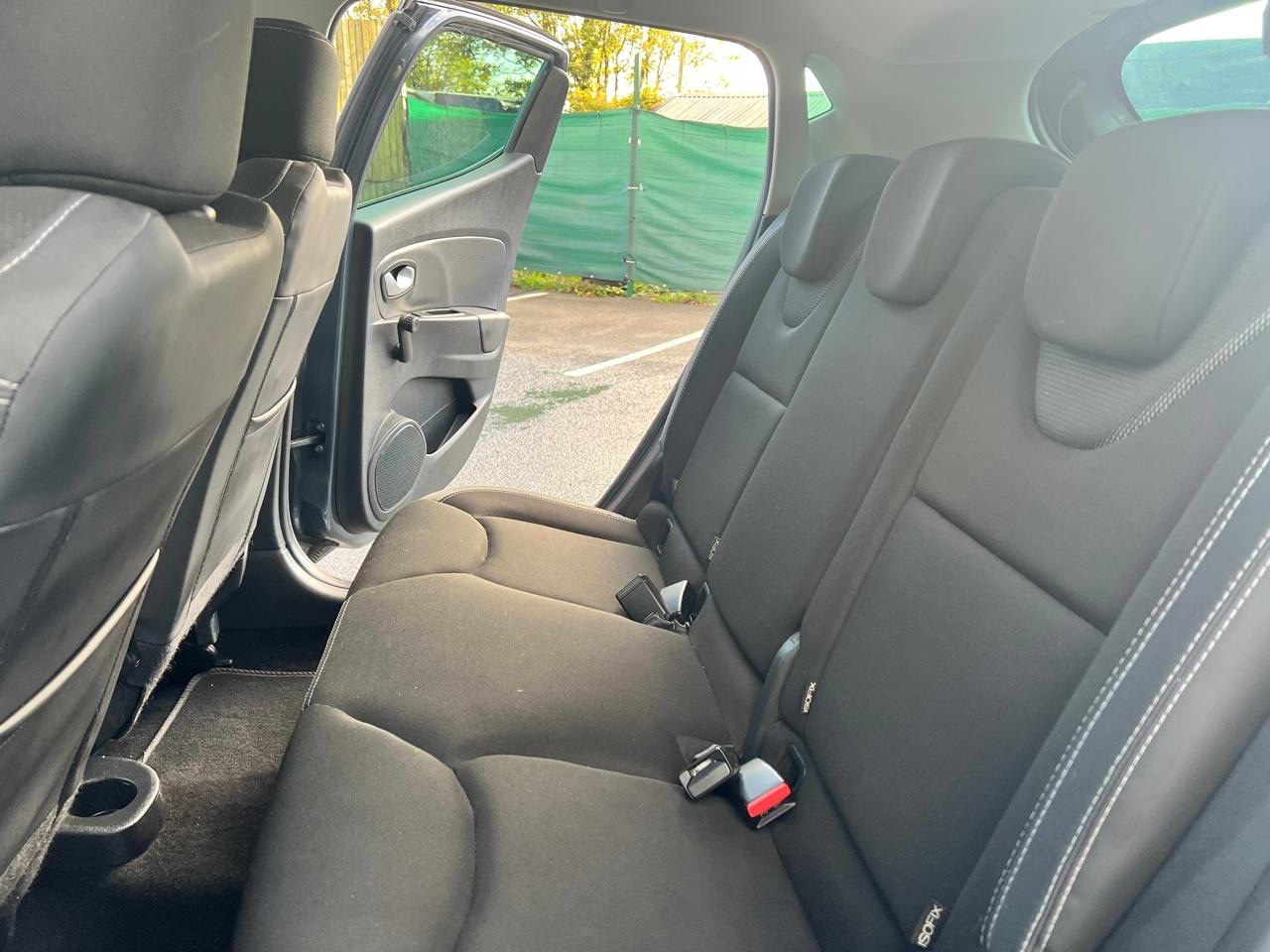 Used Renault Clio 2019 for sale - 76862191: Photo 14