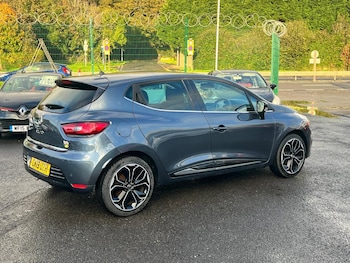 Used Renault Clio 2019 for sale - 76862191: Photo