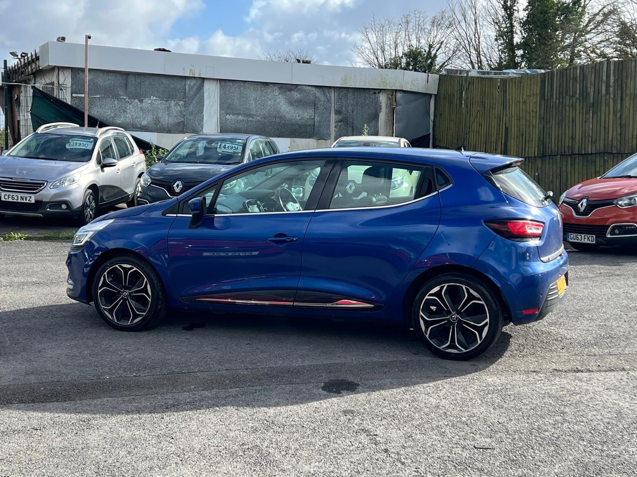 Used Renault Clio 2017 for sale - 77888575: Photo 10
