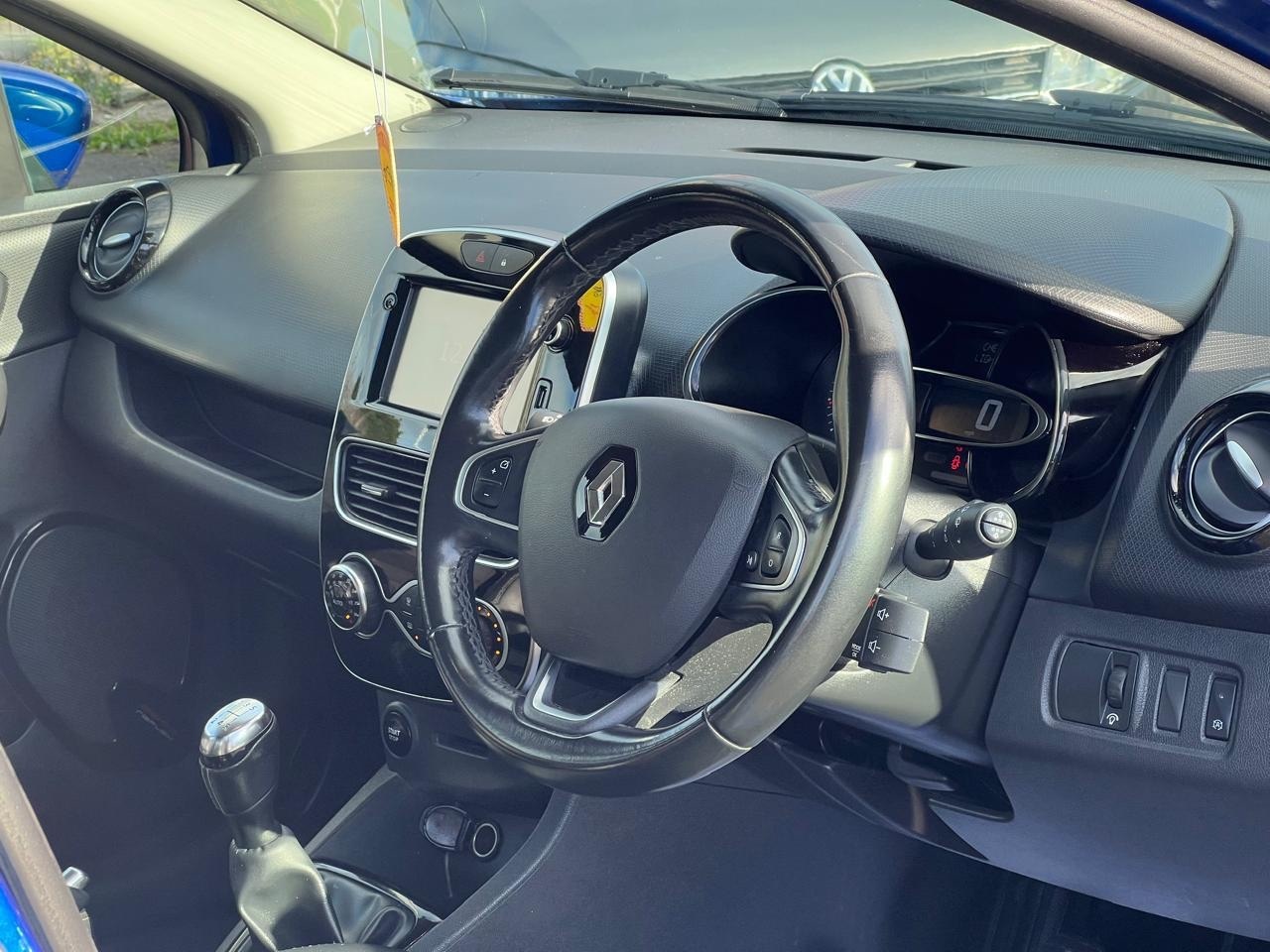 Used Renault Clio 2017 for sale - 77888575: Photo 15