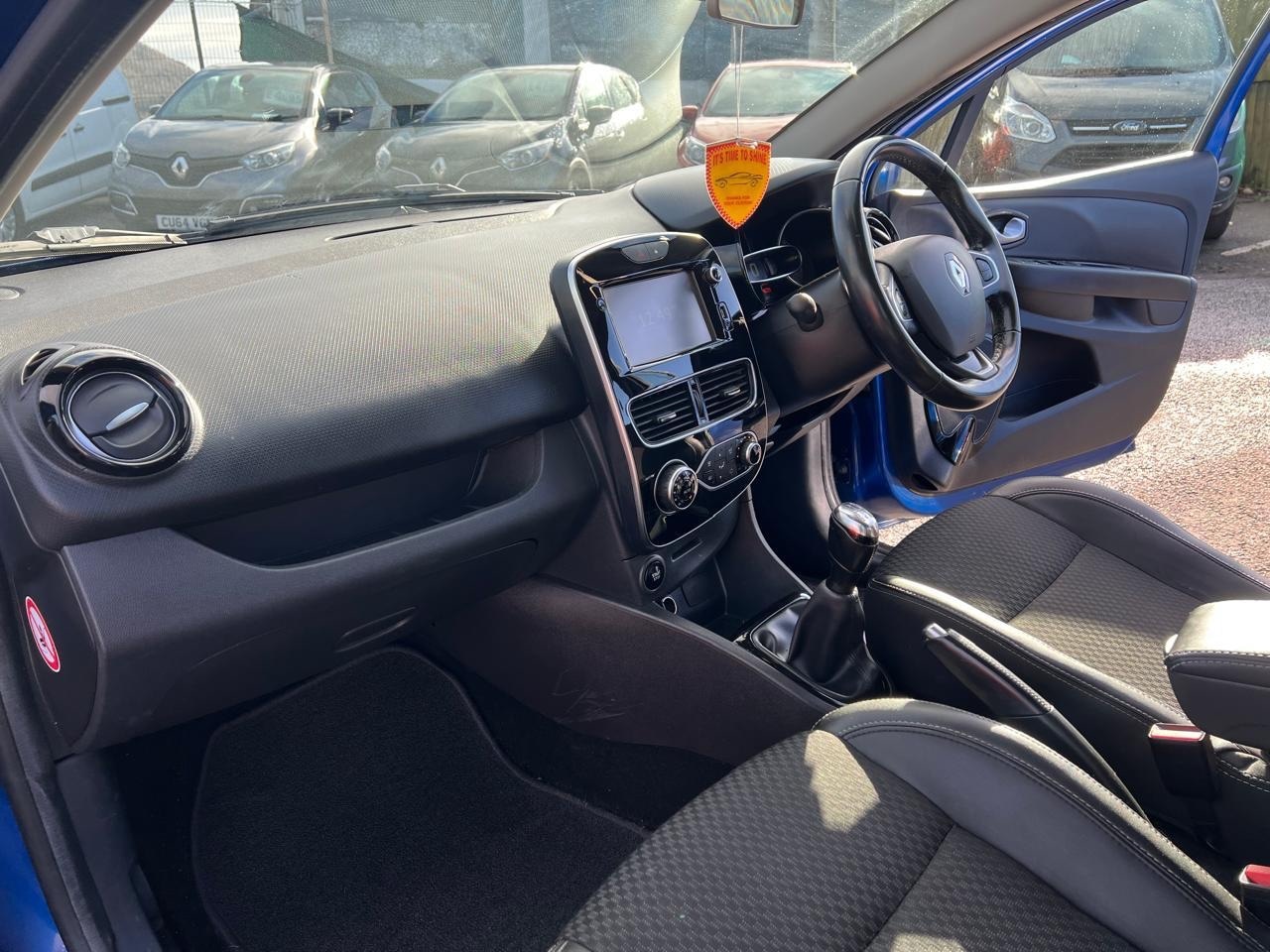 Used Renault Clio 2017 for sale - 77888575: Photo 16