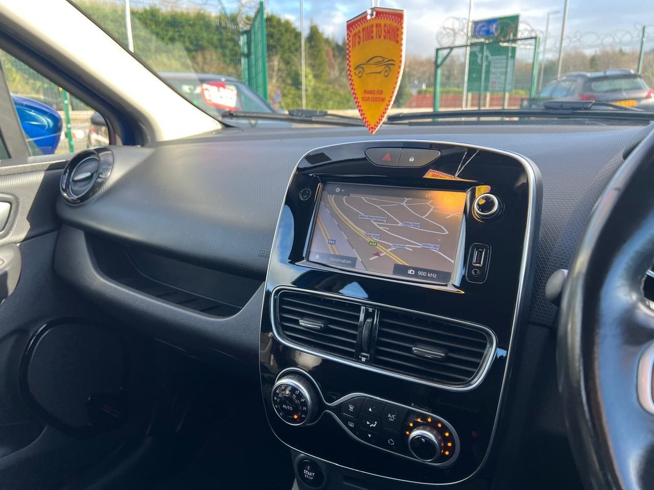 Used Renault Clio 2017 for sale - 77888575: Photo 21