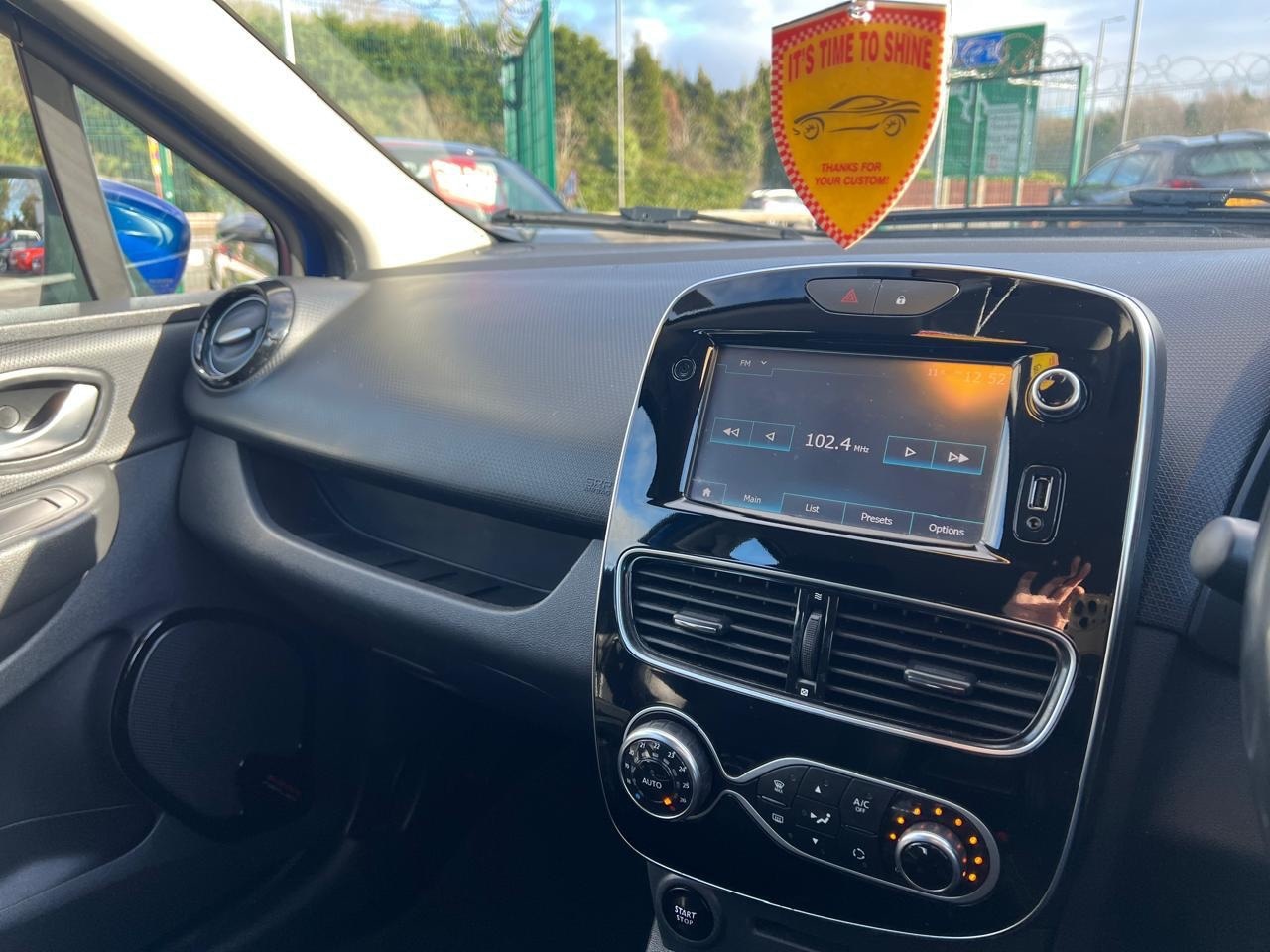 Used Renault Clio 2017 for sale - 77888575: Photo 22