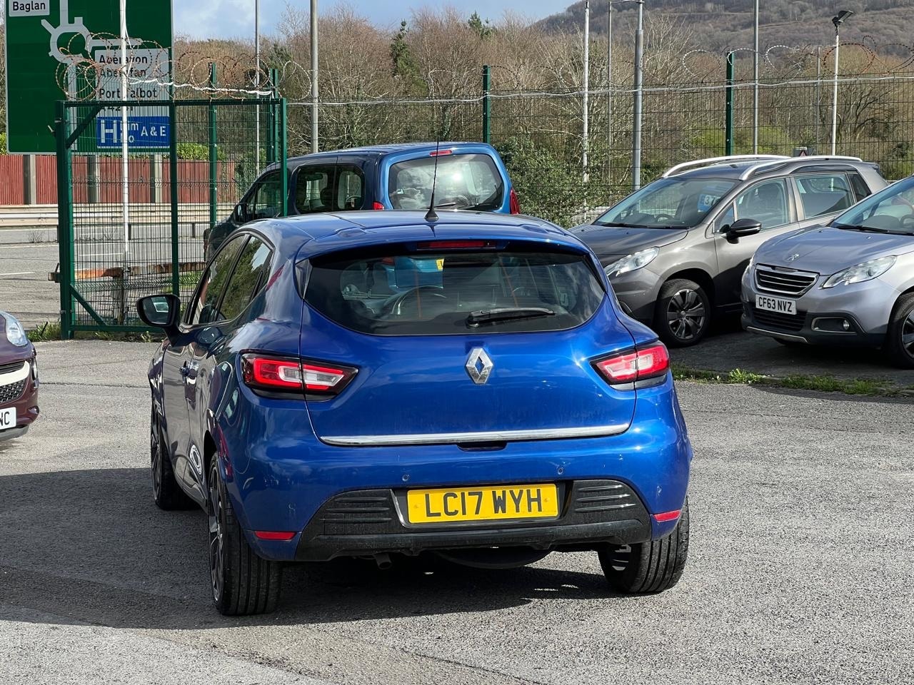 Used Renault Clio 2017 for sale - 77888575: Photo 7