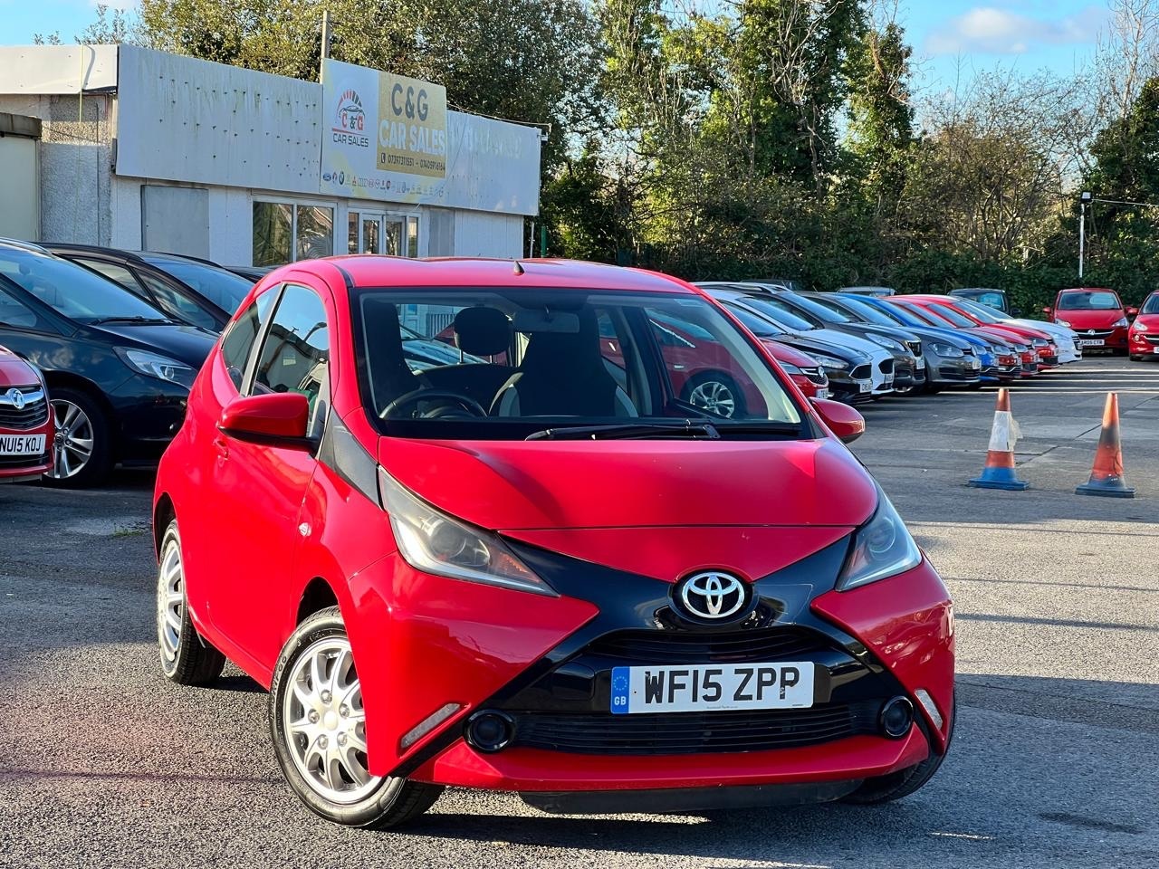 Used Toyota AYGO 2015 for sale - 78108403: Photo 2