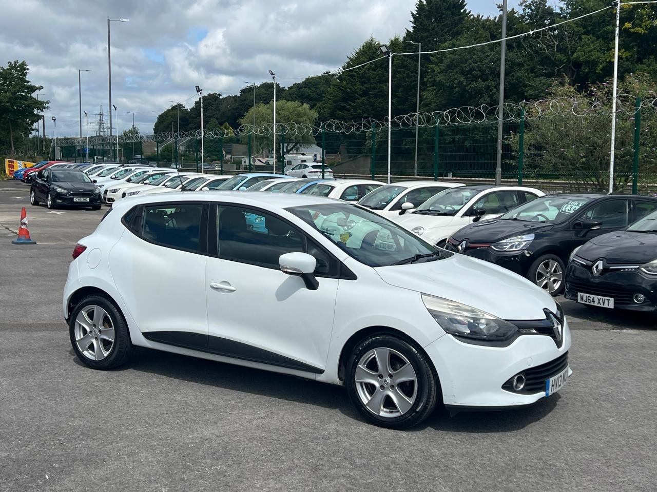 Used Renault Clio 2013 for sale - 76862065: Photo 7