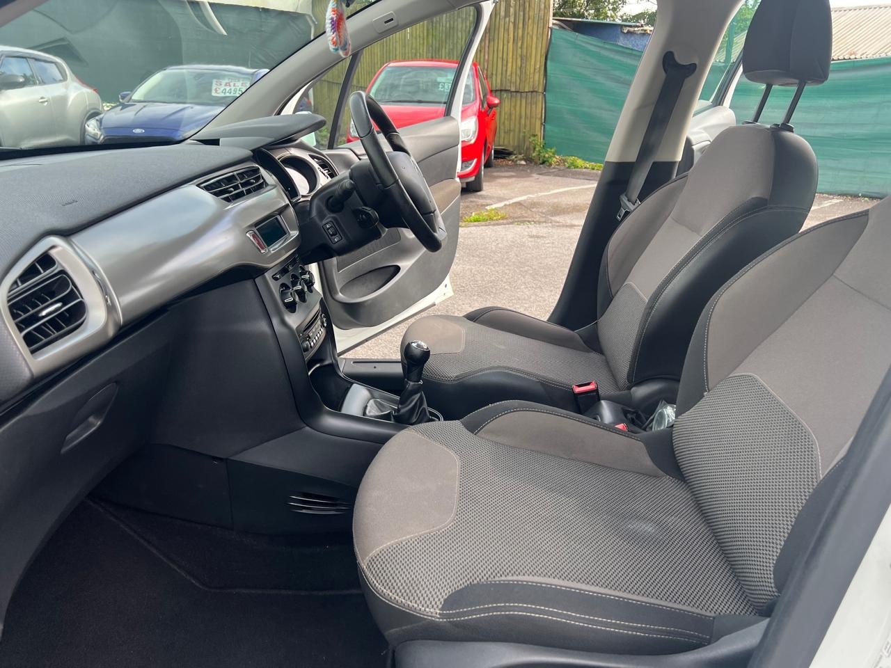 Used Citroen C3 2014 for sale - 76364297: Photo 13