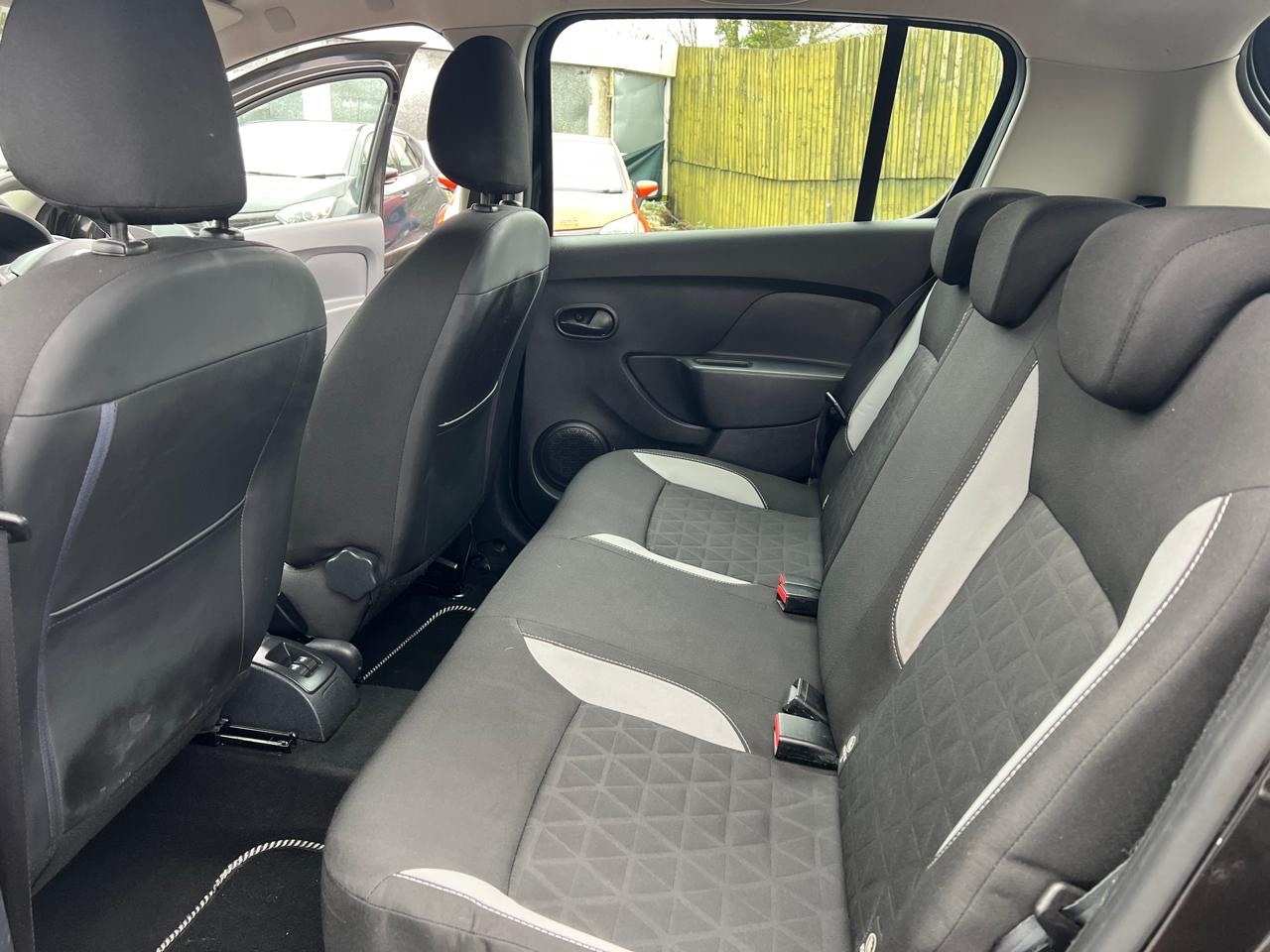 Used Dacia Sandero Stepway 2015 for sale - 78105996: Photo 12