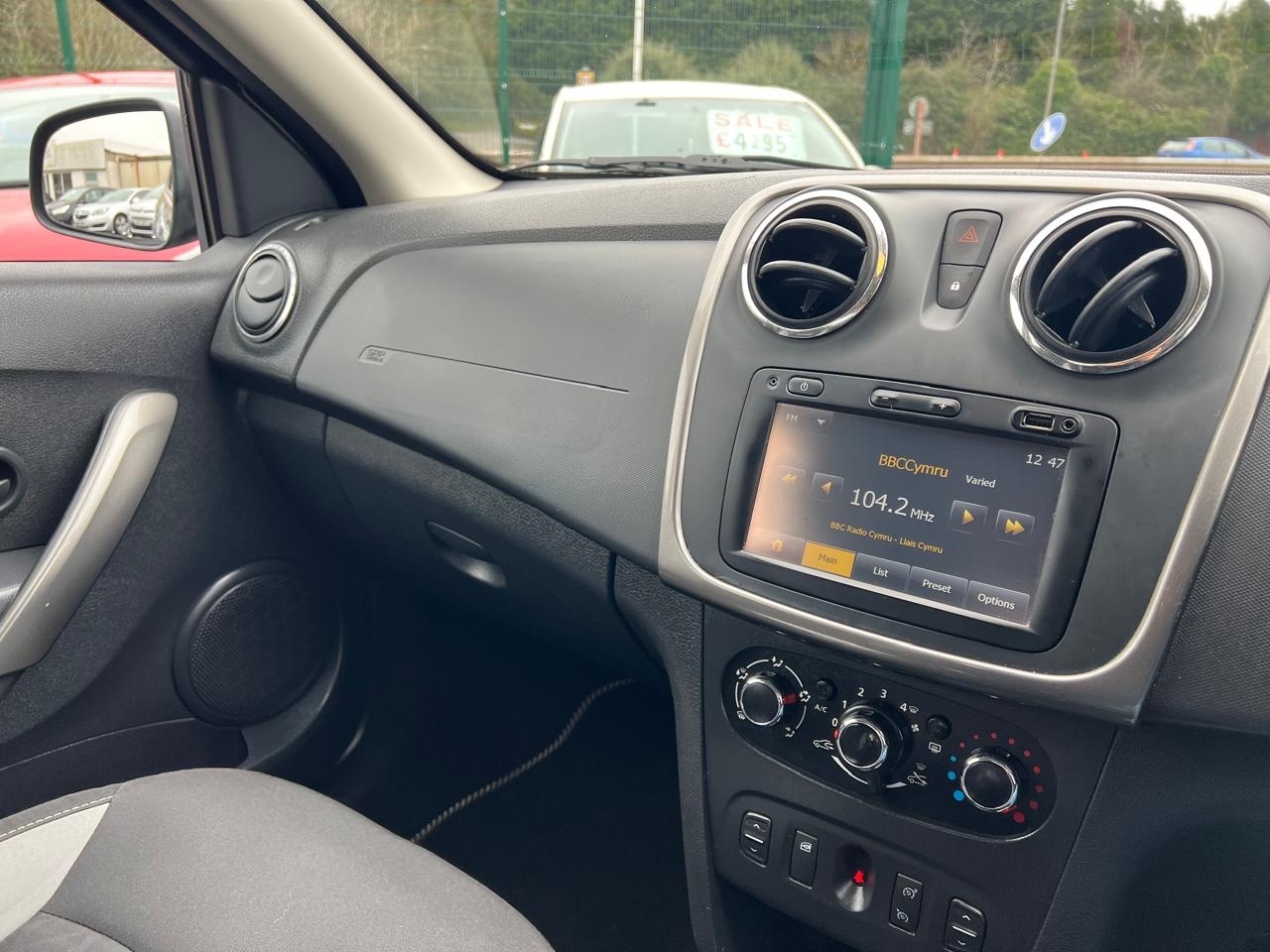 Used Dacia Sandero Stepway 2015 for sale - 78105996: Photo 13