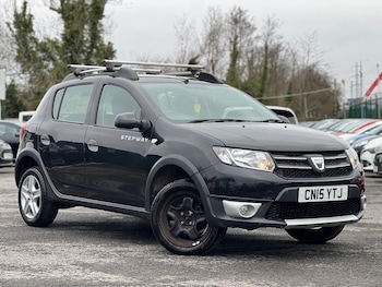 Used Dacia Sandero Stepway 2015 for sale - 78105996: Photo