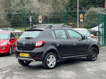 Used Dacia Sandero Stepway 2015 for sale - 78105996: Photo