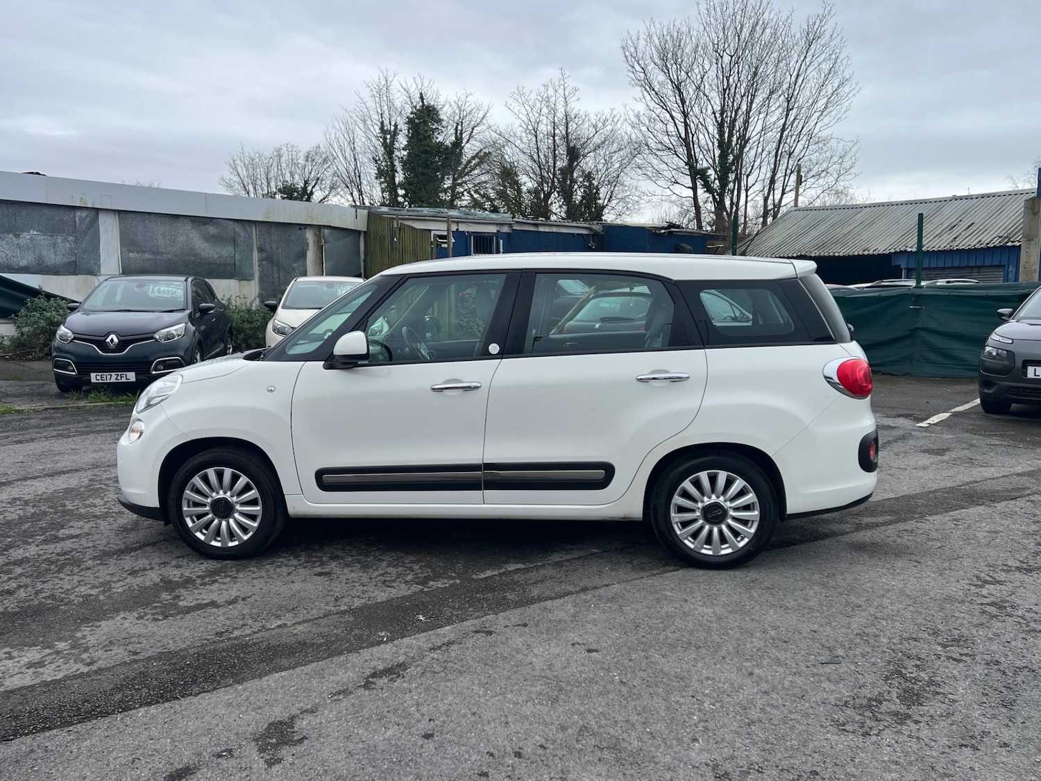 Used Fiat 500L 2016 for sale - 77750074: Photo 11