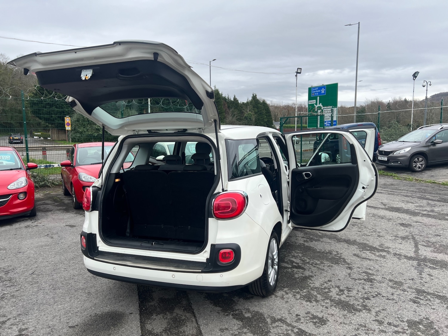 Used Fiat 500L 2016 for sale - 77750074: Photo 25