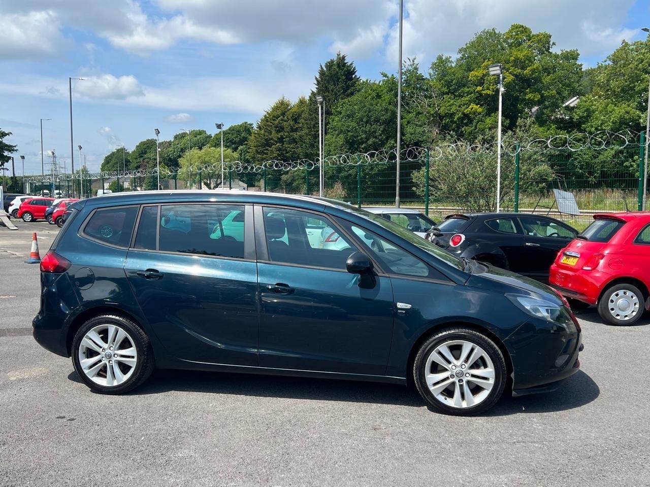 Used Vauxhall Zafira 2014 for sale - 76859608: Photo 3