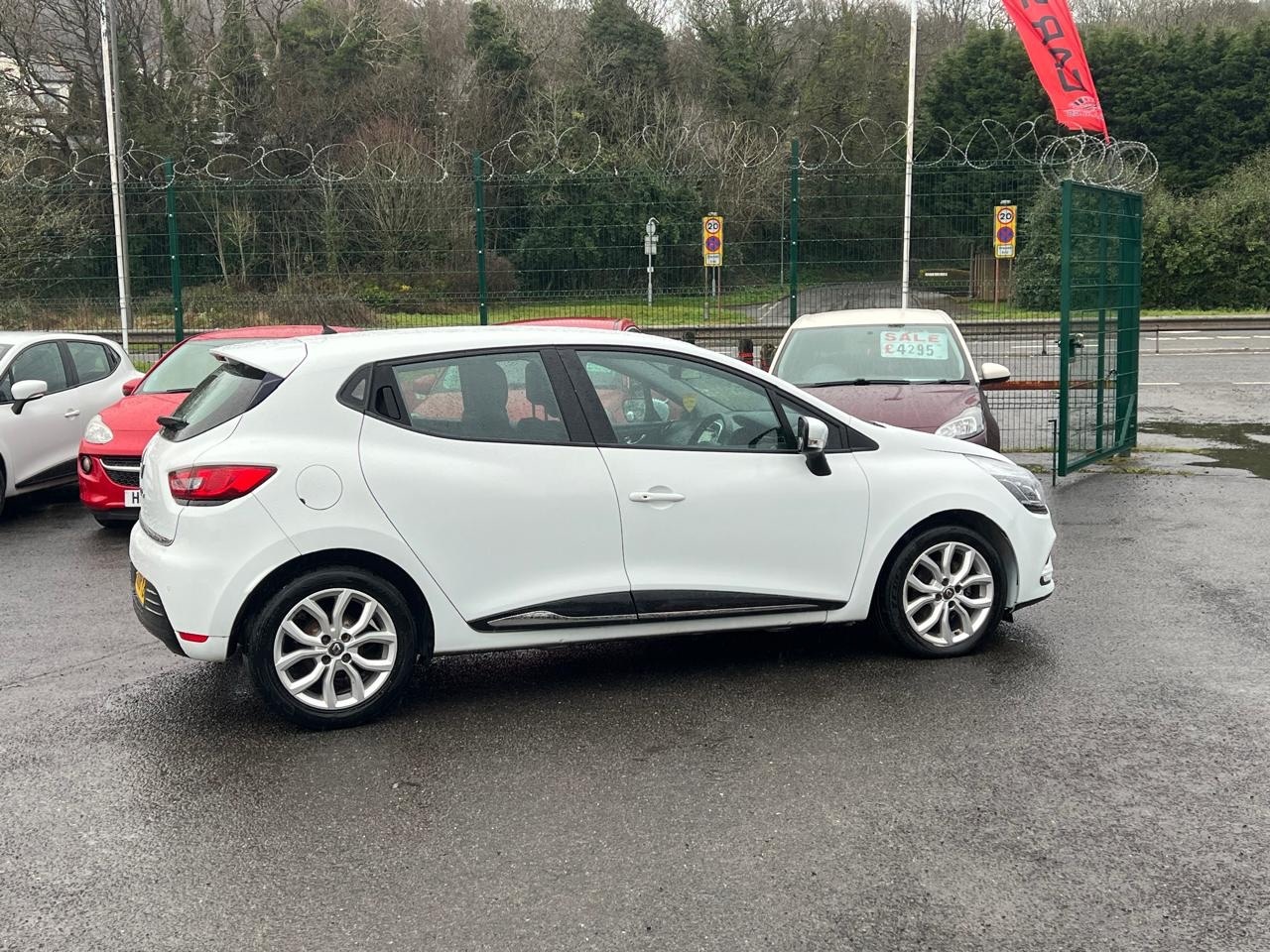 Used Renault Clio 2018 for sale - 77505981: Photo 5