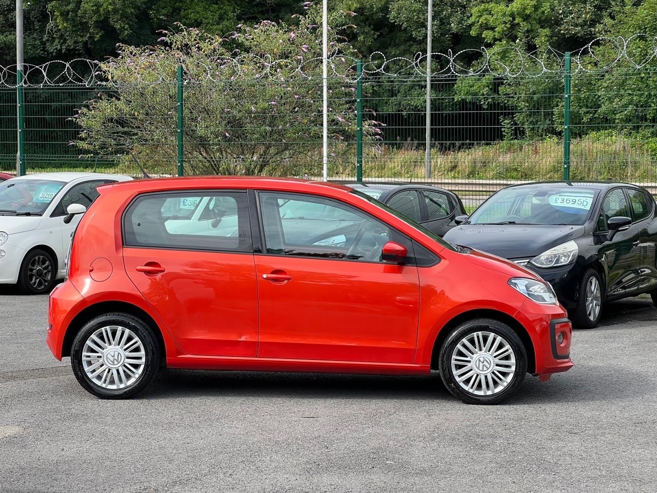 Used Volkswagen up! 2017 for sale - 77324763: Photo 4