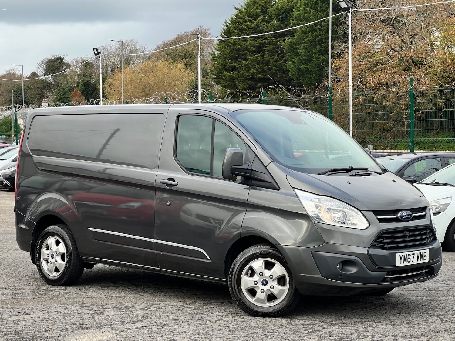 Used Ford Transit Custom 2018 for sale - 76666297: Photo 2