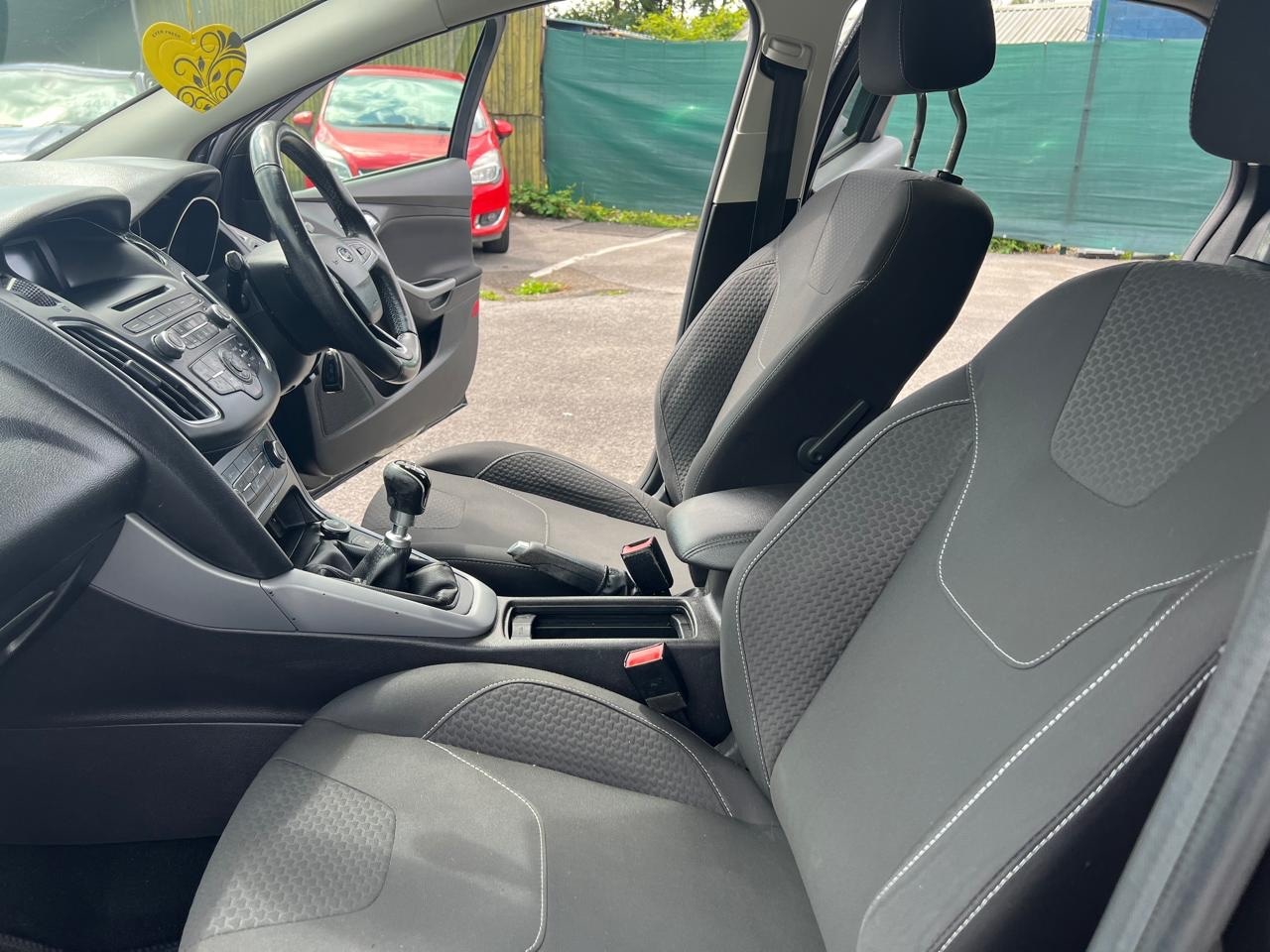 Used Ford Focus 2015 for sale - 77023237: Photo 15