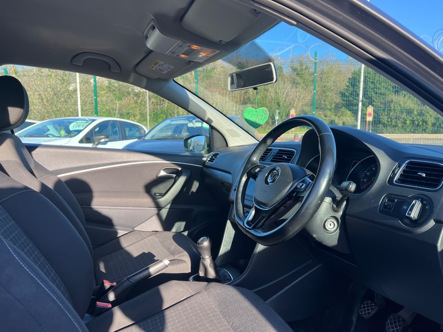 Used Volkswagen Polo 2015 for sale - 77083554: Photo 10