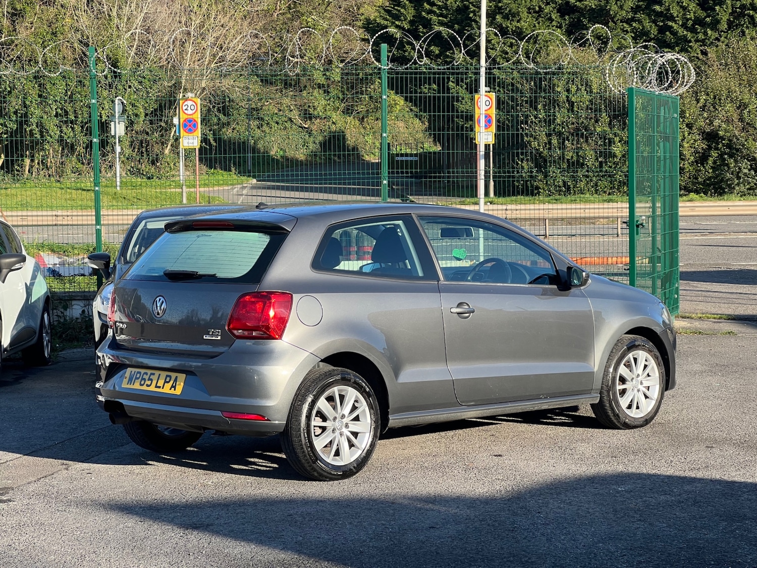 Used Volkswagen Polo 2015 for sale - 77083554: Photo 5