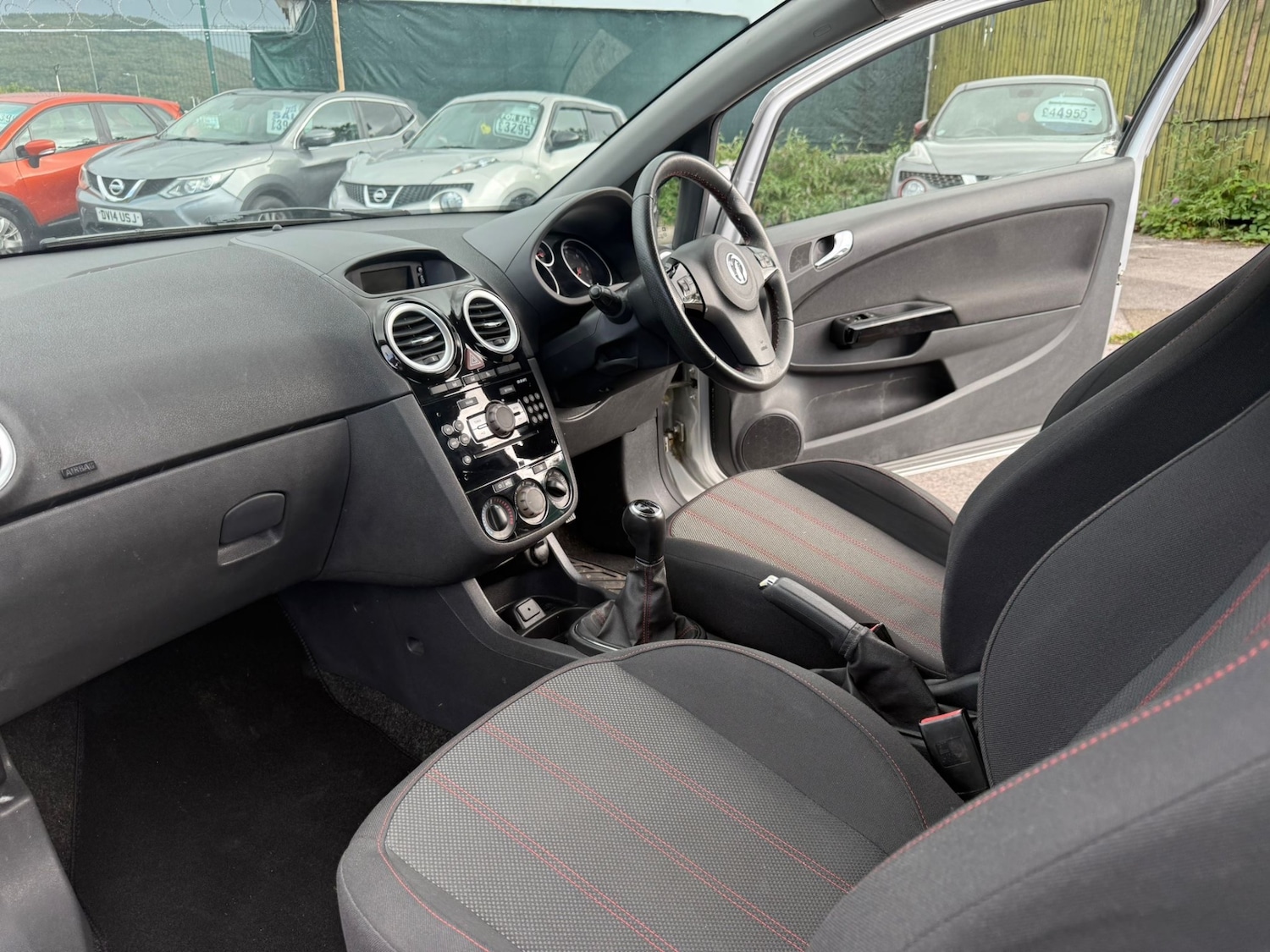 Used Vauxhall Corsa 2015 for sale - 78081580: Photo 10