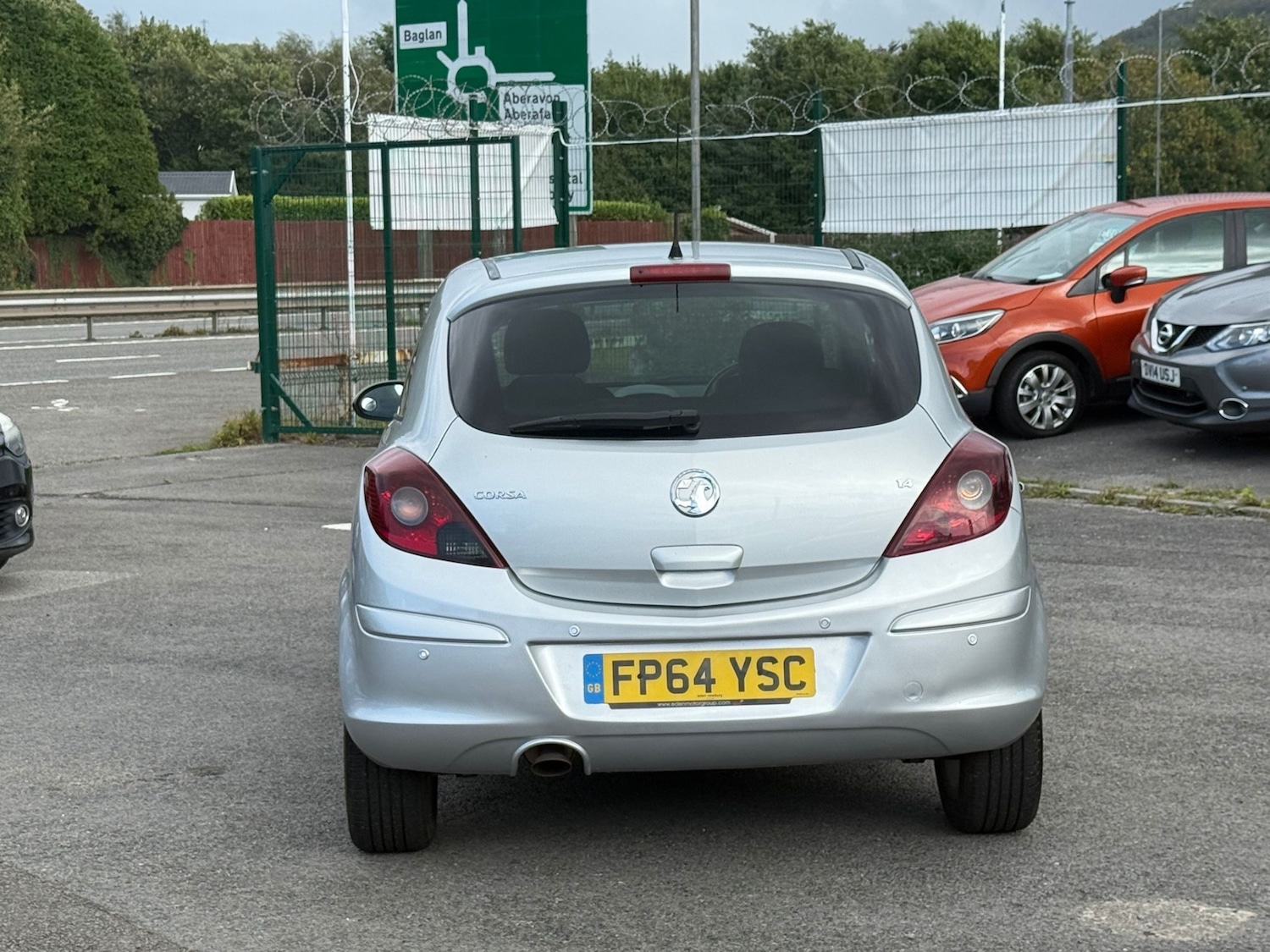 Used Vauxhall Corsa 2015 for sale - 78081580: Photo 6