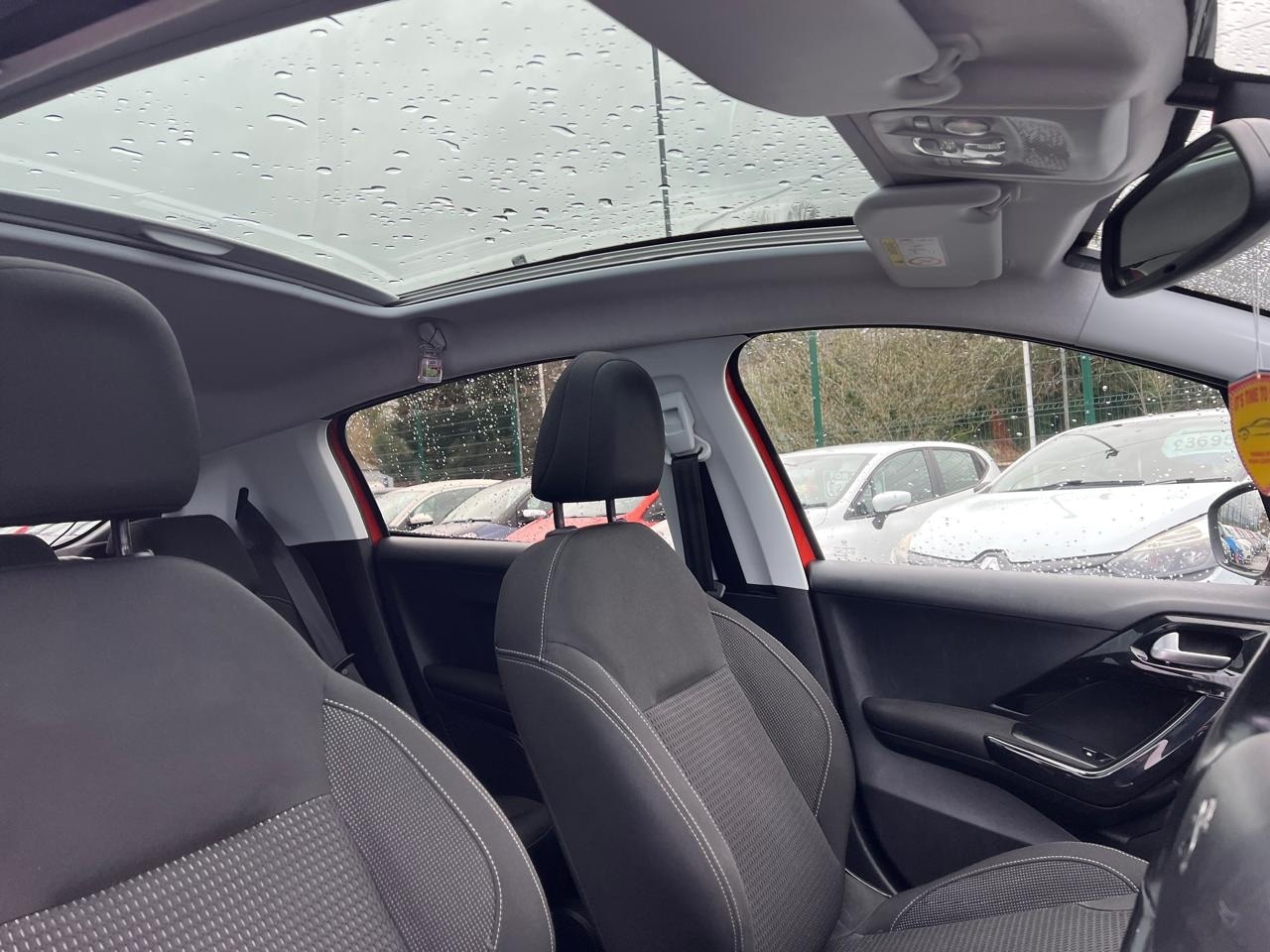 Used Peugeot 208 2018 for sale - 77283829: Photo 16