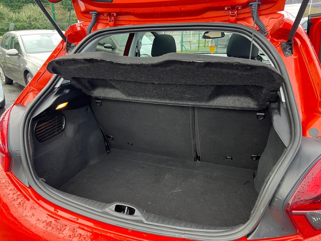 Used Peugeot 208 2018 for sale - 77283829: Photo 21