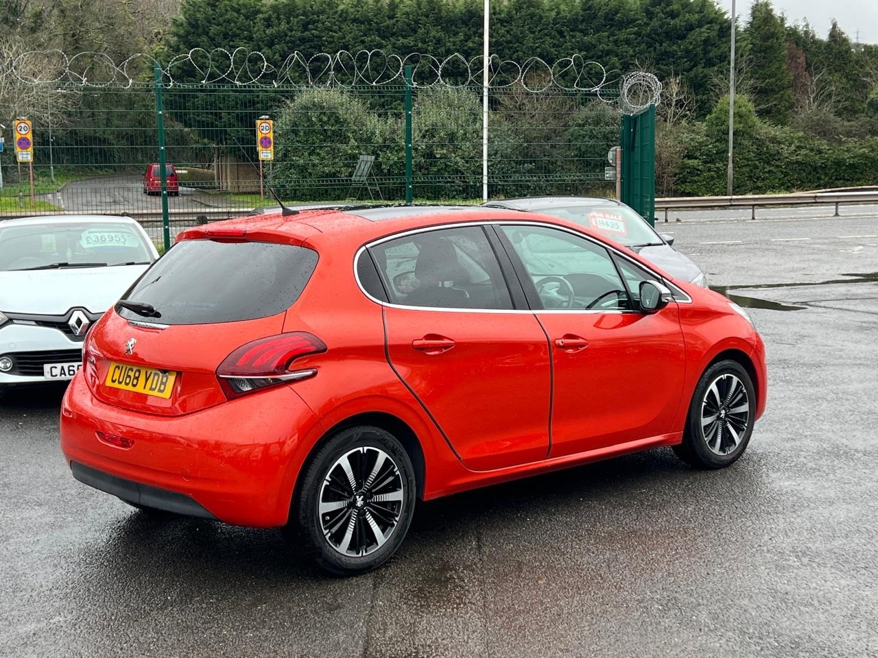 Used Peugeot 208 2018 for sale - 77283829: Photo 5