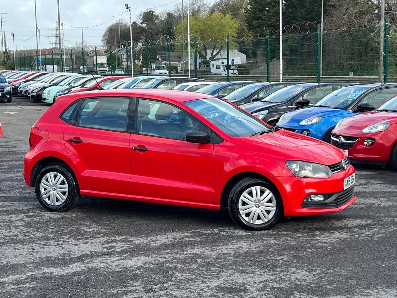 Used Volkswagen Polo 2015 for sale - 78064593: Photo 2