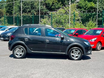 Used Dacia Sandero Stepway 2017 for sale - 79788396: Photo