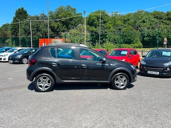 Used Dacia Sandero Stepway 2017 for sale - 79788396: Photo