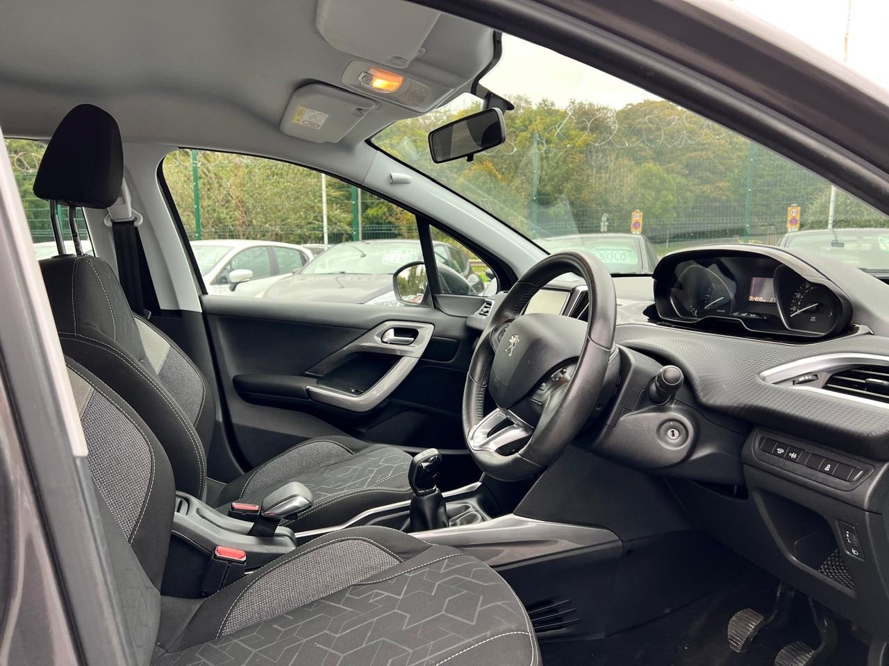 Used Peugeot 2008 2016 for sale - 77491039: Photo 11