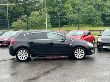 Used Vauxhall Astra 2011 for sale - 79057377: Photo