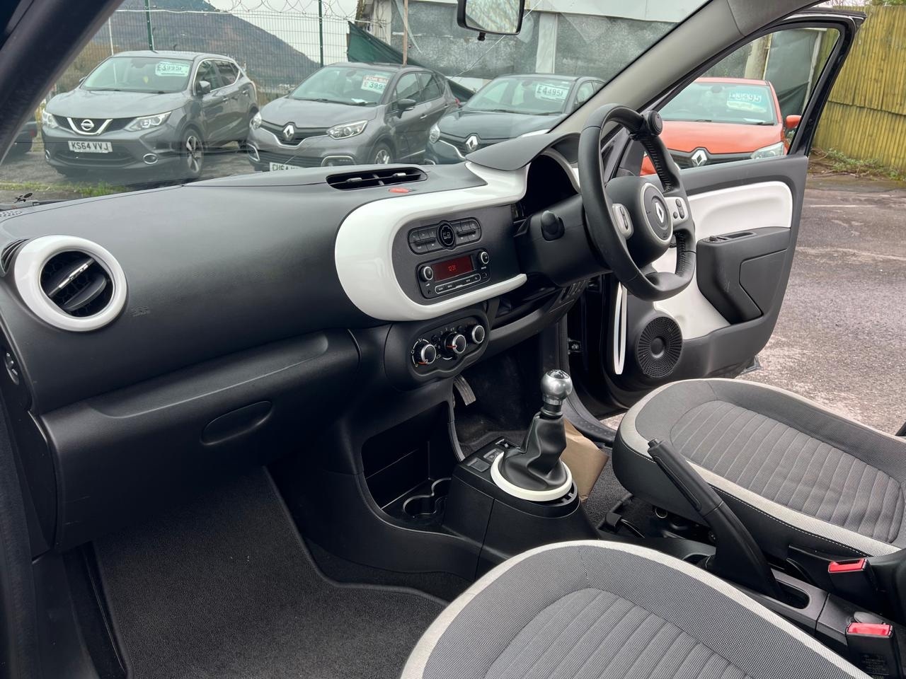 Used Renault Twingo 2016 for sale - 77616469: Photo 16