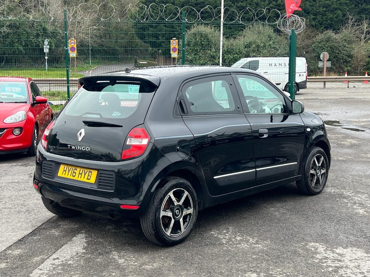 Used Renault Twingo 2016 for sale - 77616469: Photo 6