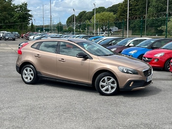 Used Volvo V40 2015 for sale - 78993504: Photo