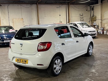 Used Dacia Sandero 2016 for sale - 76612176: Photo