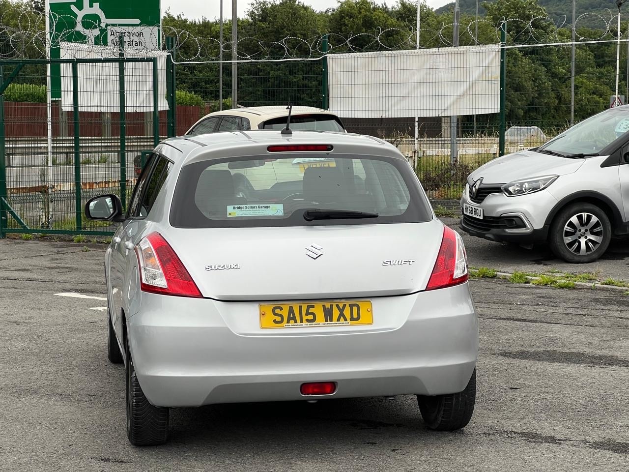 Used Suzuki Swift 2015 for sale - 76364098: Photo 9