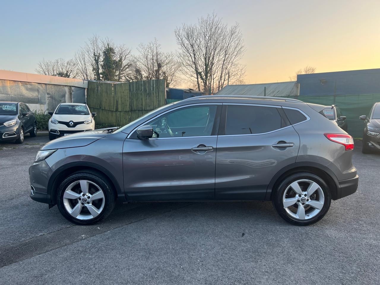 Used Nissan Qashqai 2015 for sale - 77774877: Photo 11