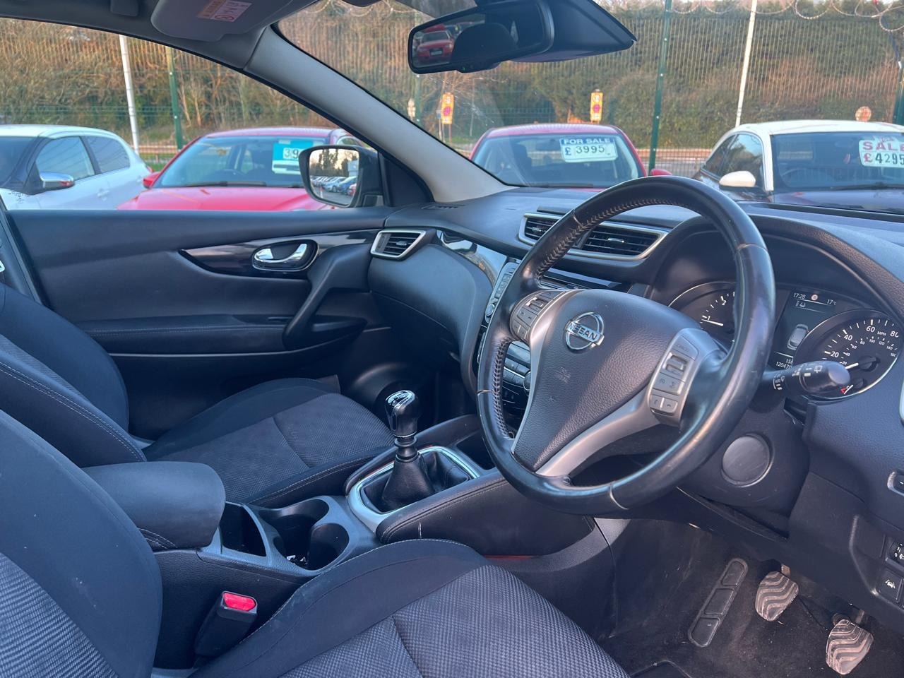 Used Nissan Qashqai 2015 for sale - 77774877: Photo 13