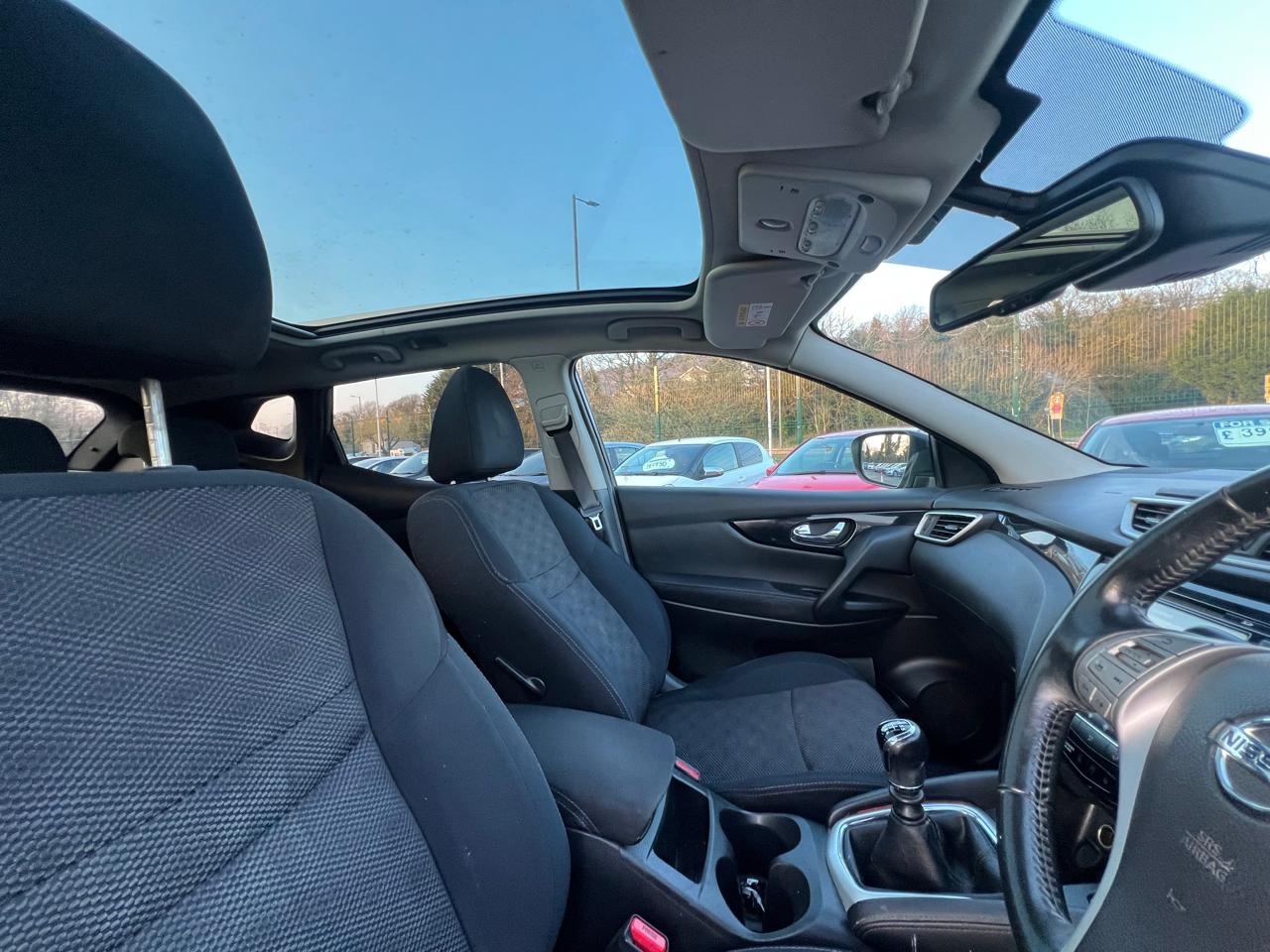 Used Nissan Qashqai 2015 for sale - 77774877: Photo 14