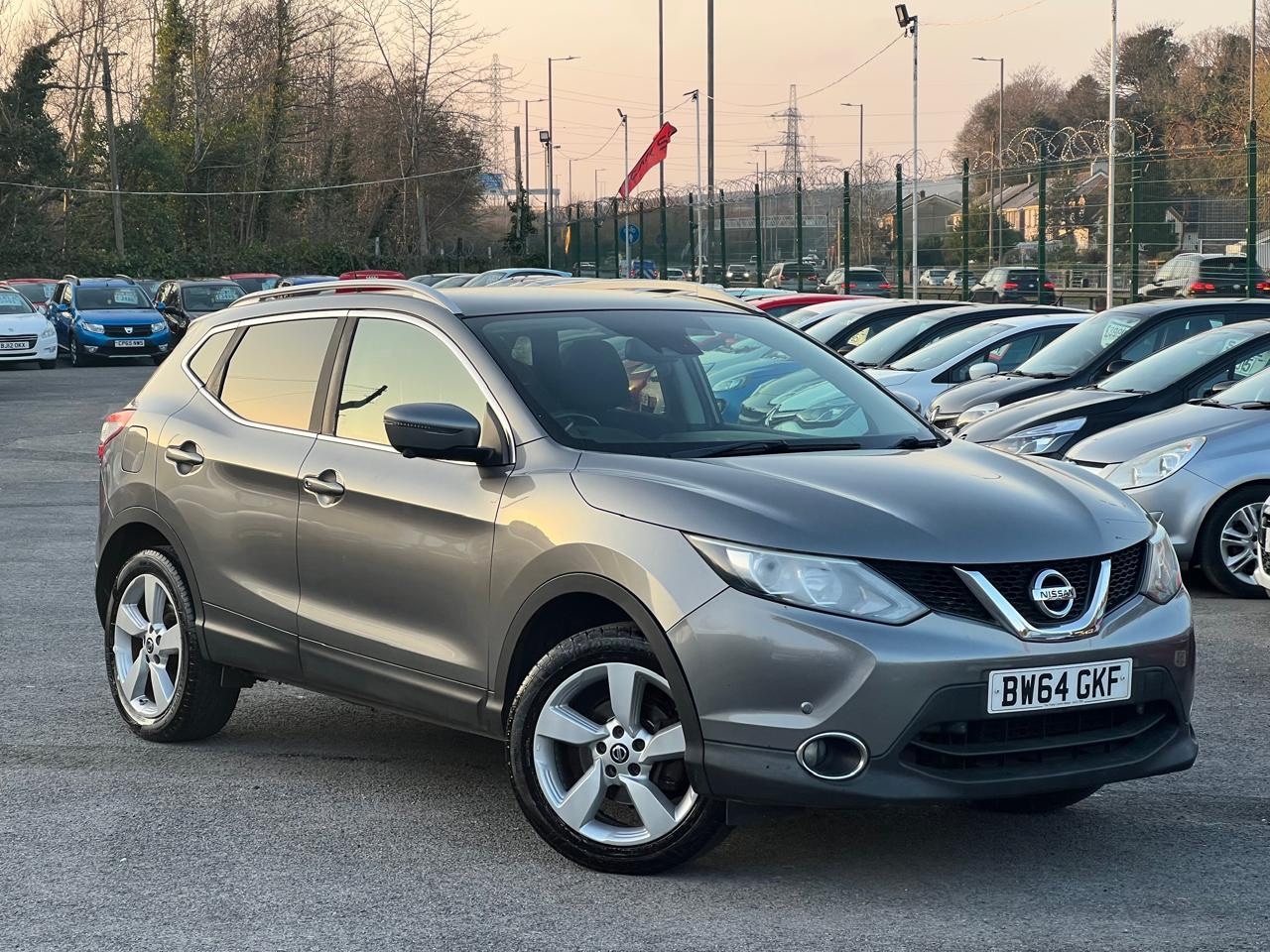 Used Nissan Qashqai 2015 for sale - 77774877: Photo 2