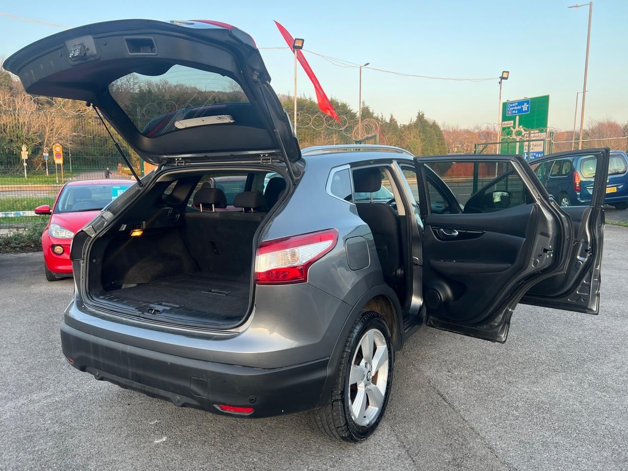 Used Nissan Qashqai 2015 for sale - 77774877: Photo 23