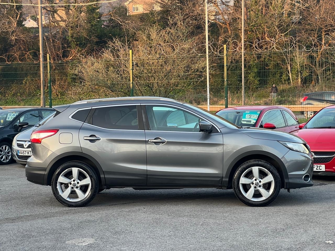 Used Nissan Qashqai 2015 for sale - 77774877: Photo 4