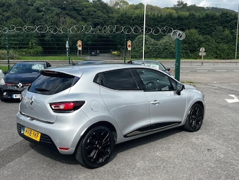 Used Renault Clio 2018 for sale - 75963385: Photo