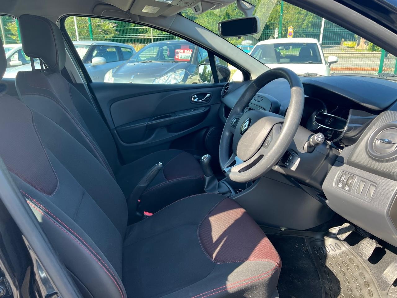 Used Renault Clio 2014 for sale - 76969871: Photo 11