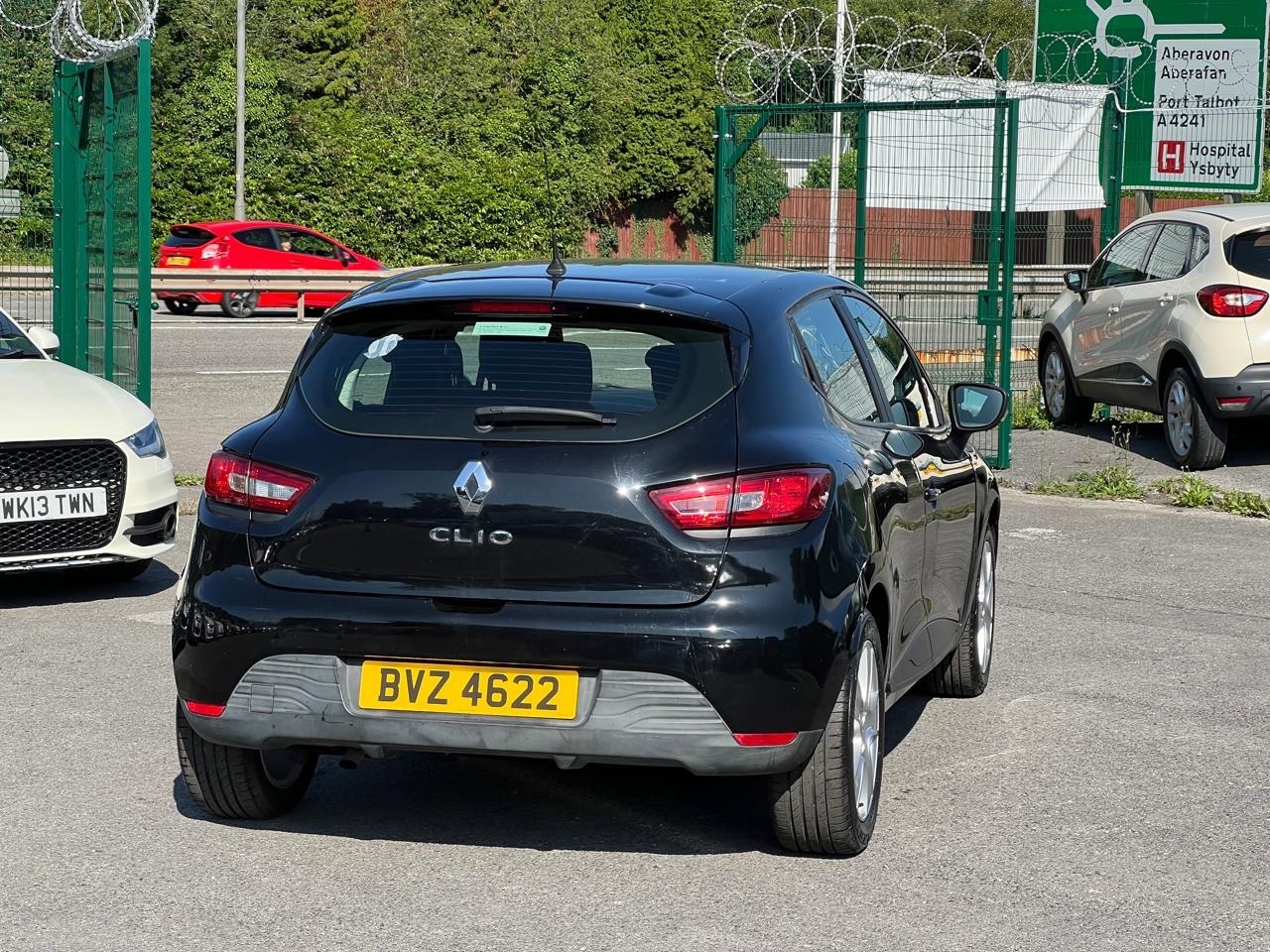 Used Renault Clio 2014 for sale - 76969871: Photo 6