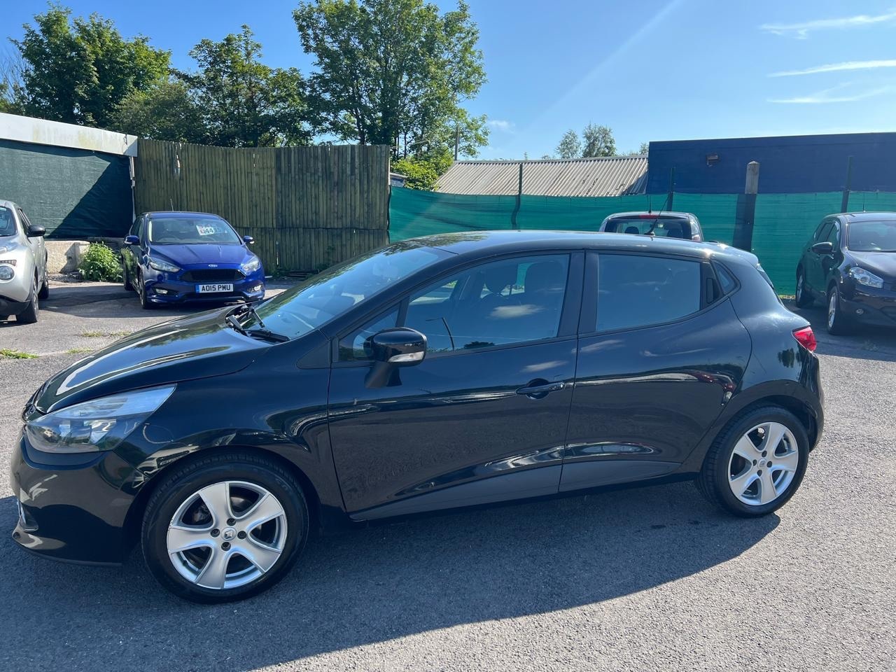 Used Renault Clio 2014 for sale - 76969871: Photo 9